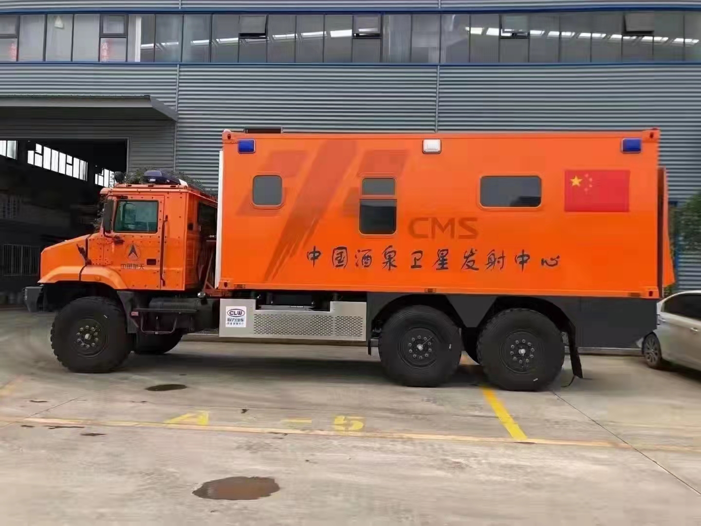 6驅(qū)越野指揮保障車